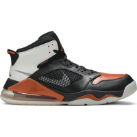 Кроссовки Nike Jordan Mars 270 shattered Backboard черно-белые с оранжевым