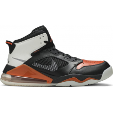 Кроссовки Nike Jordan Mars 270 shattered Backboard черно-белые с оранжевым