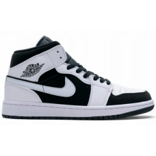 Кроссовки Nike Air Jordan 1 белые с черным
